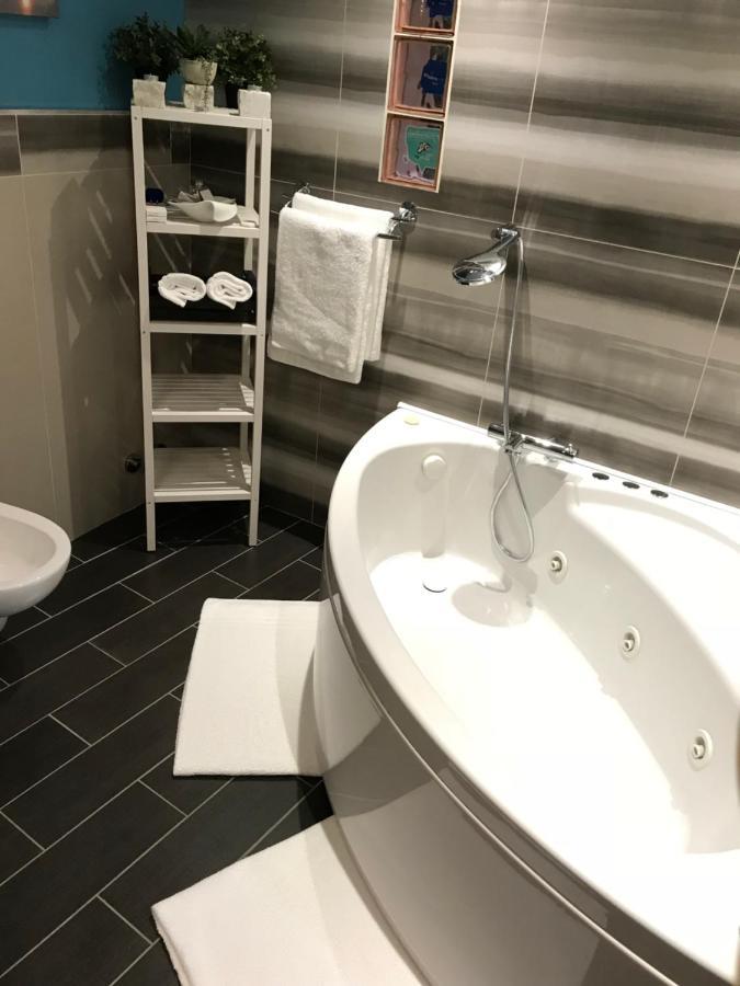 Marini Bed&Breakfast Pescara Exteriör bild